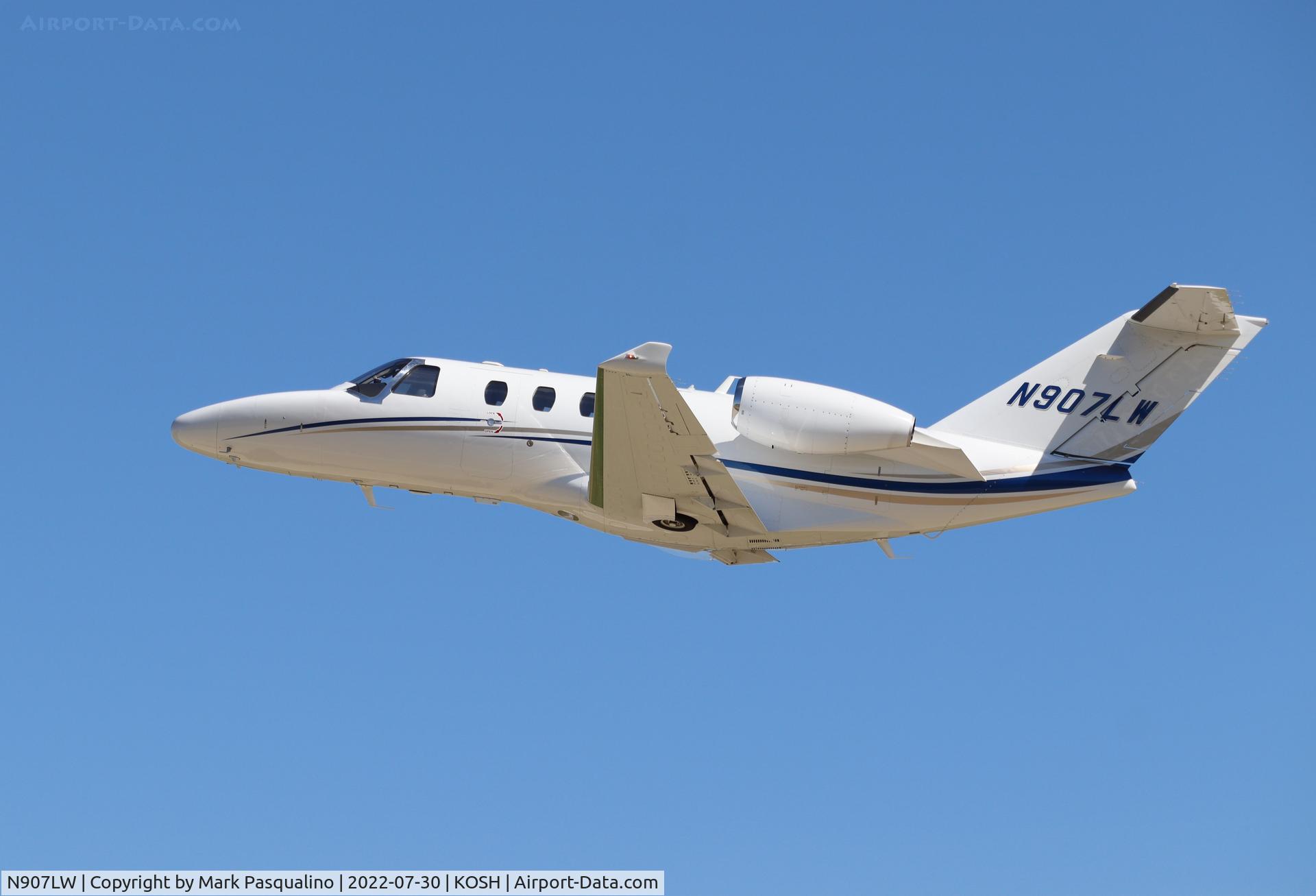 N907LW, 2015 Cessna 525 Citation M2 C/N 525-0868, Cessna 525 Citation M2