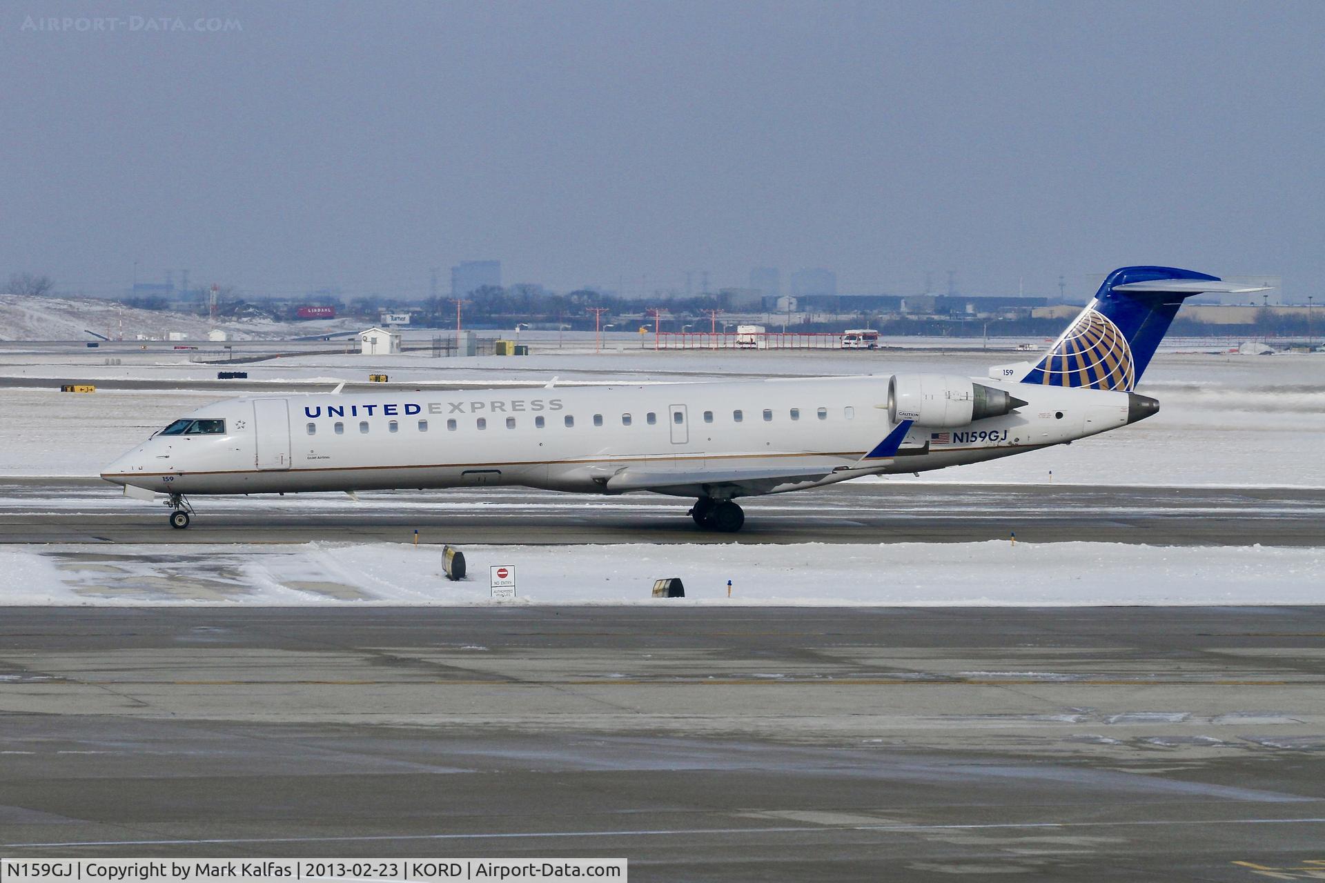 N159GJ, 2005 Bombardier CRJ-702 (CL-600-2C10) Regional Jet C/N 10238, GoJet/ United Express Bombardier CRJ-702, N159GJ at ORD