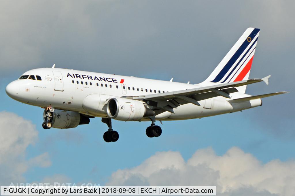 F-GUGK, 2005 Airbus A318-111 C/N 2601, RWY22L