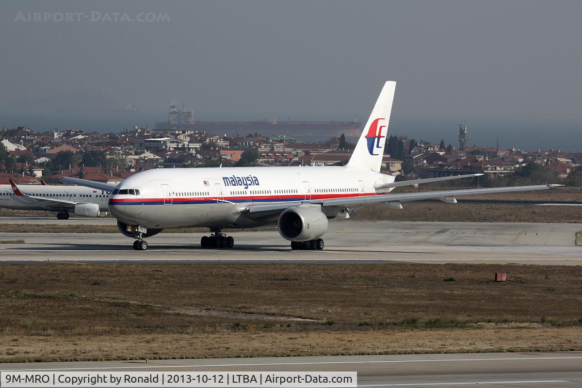 9M-MRO, 2002 Boeing 777-2H6/ER C/N 28420, at ist