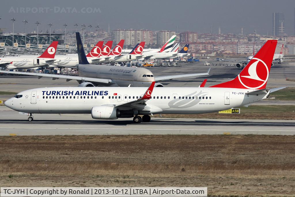 TC-JYH, 2012 Boeing 737-9F2/ER C/N 40984, at ist