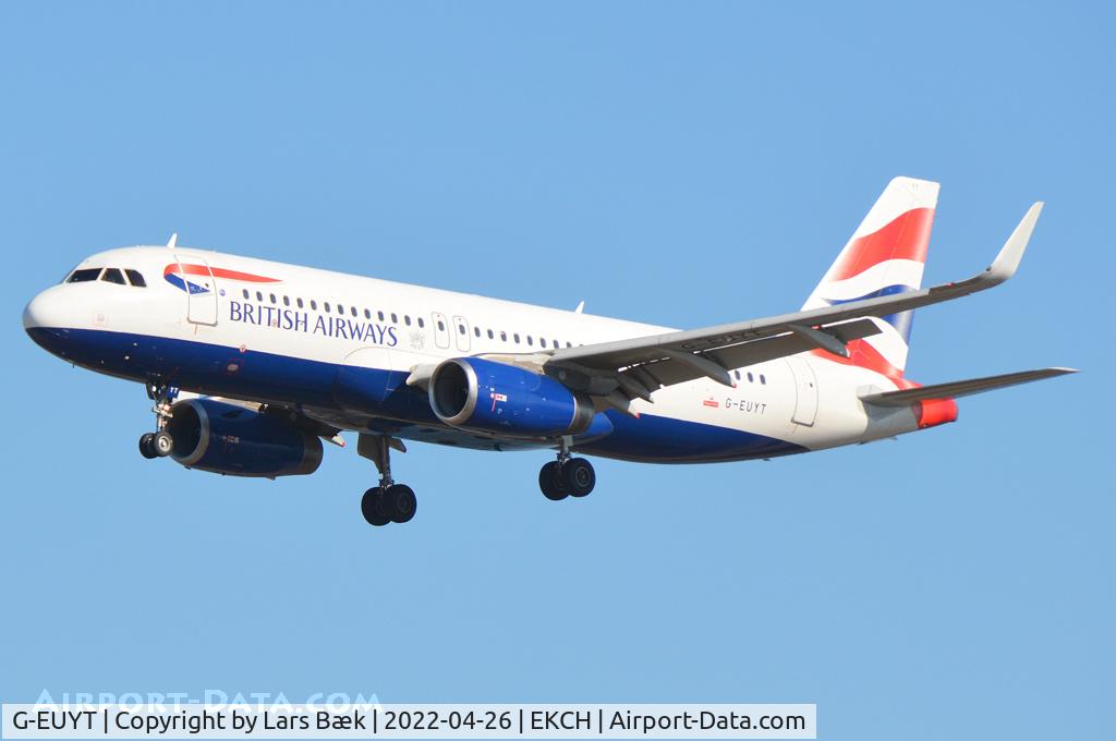 G-EUYT, 2014 Airbus A320-232 C/N 5985, RWY22L