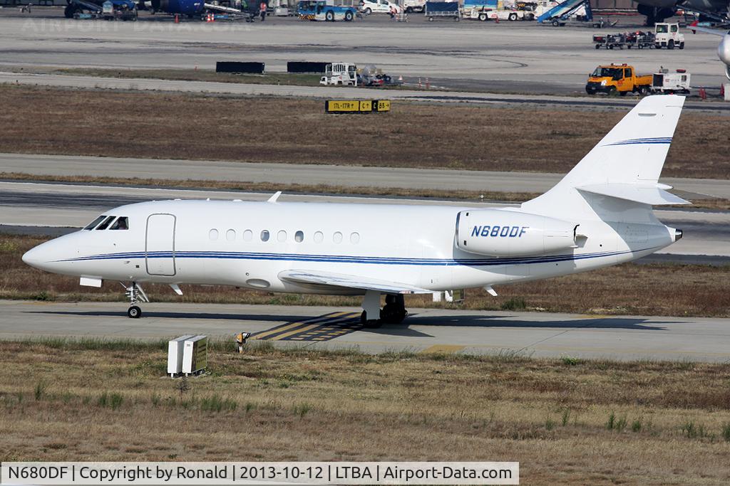 N680DF, 2002 Dassault Falcon 2000 C/N 180, at ist