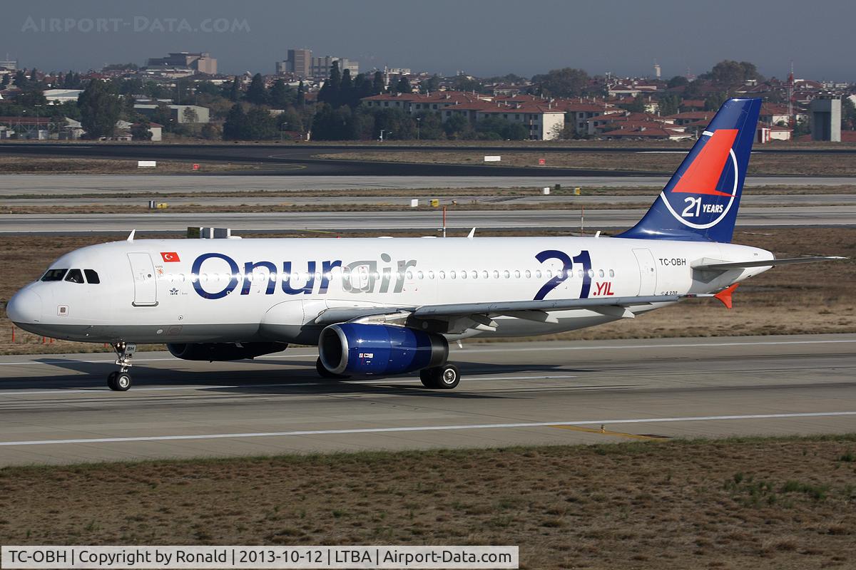 TC-OBH, 2001 Airbus A320-233 C/N 1482, at ist