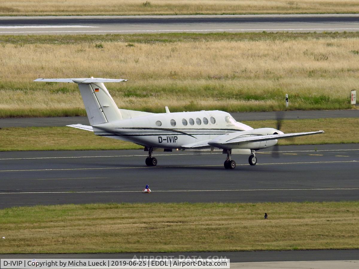 D-IVIP, 1999 Raytheon B200 King Air C/N BB-1672, At Düsseldorf