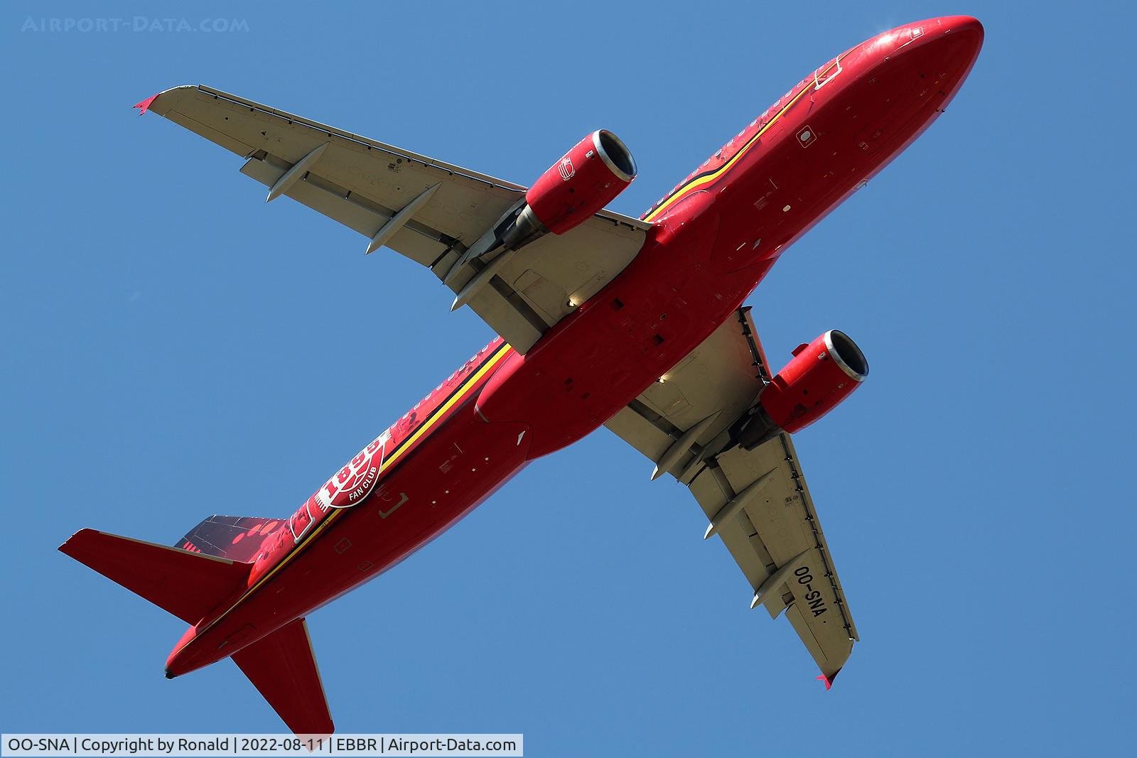 OO-SNA, 2001 Airbus A320-214 C/N 1441, at bru