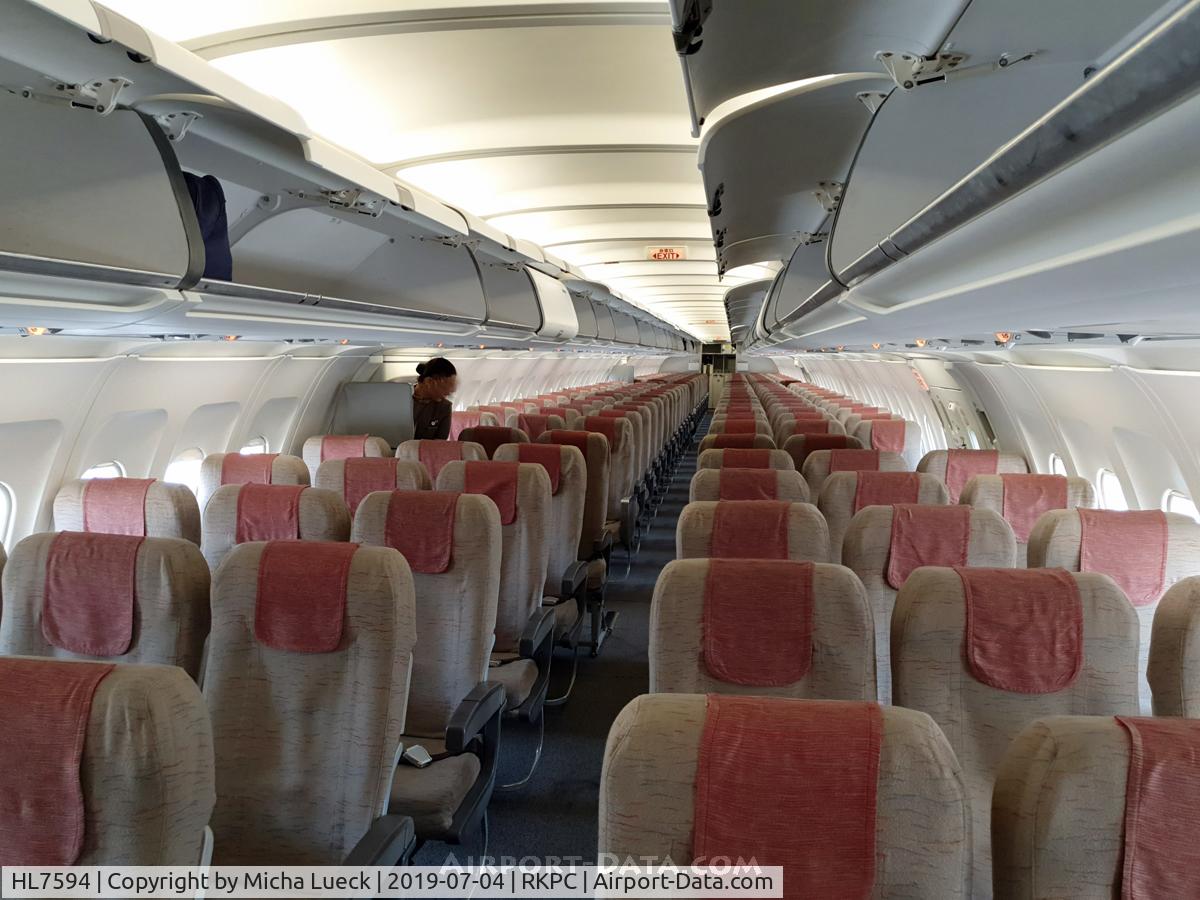 HL7594, 2000 Airbus A321-131 C/N 1356, At Jeju Island