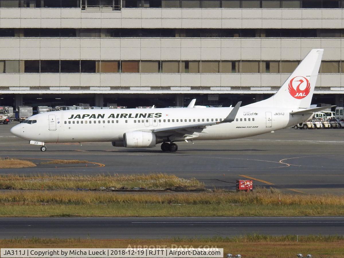 JA311J, 2008 Boeing 737-846 C/N 35340, At Haneda