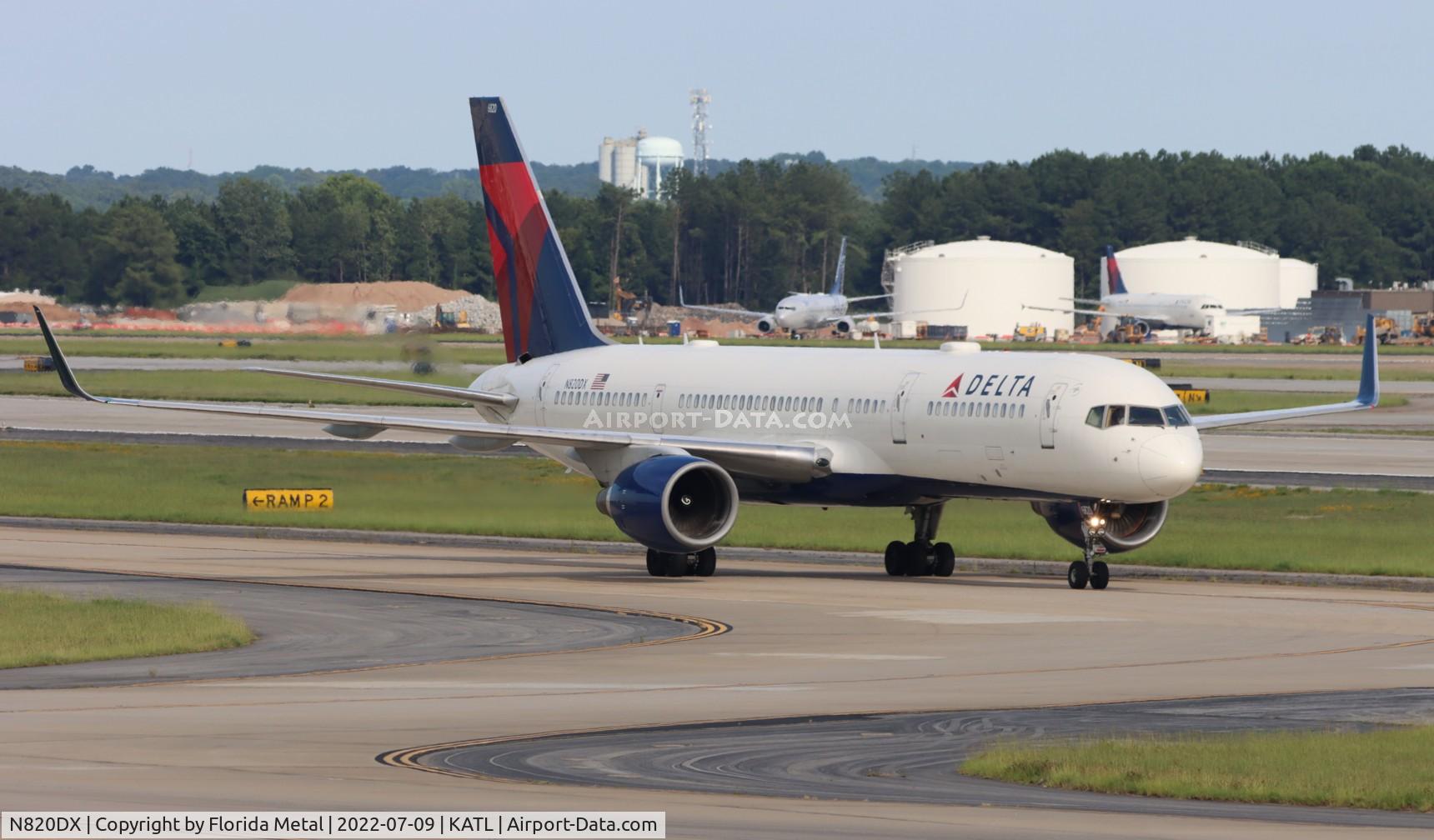 N820DX, 2004 Boeing 757-26D C/N 33960, ATL 2022