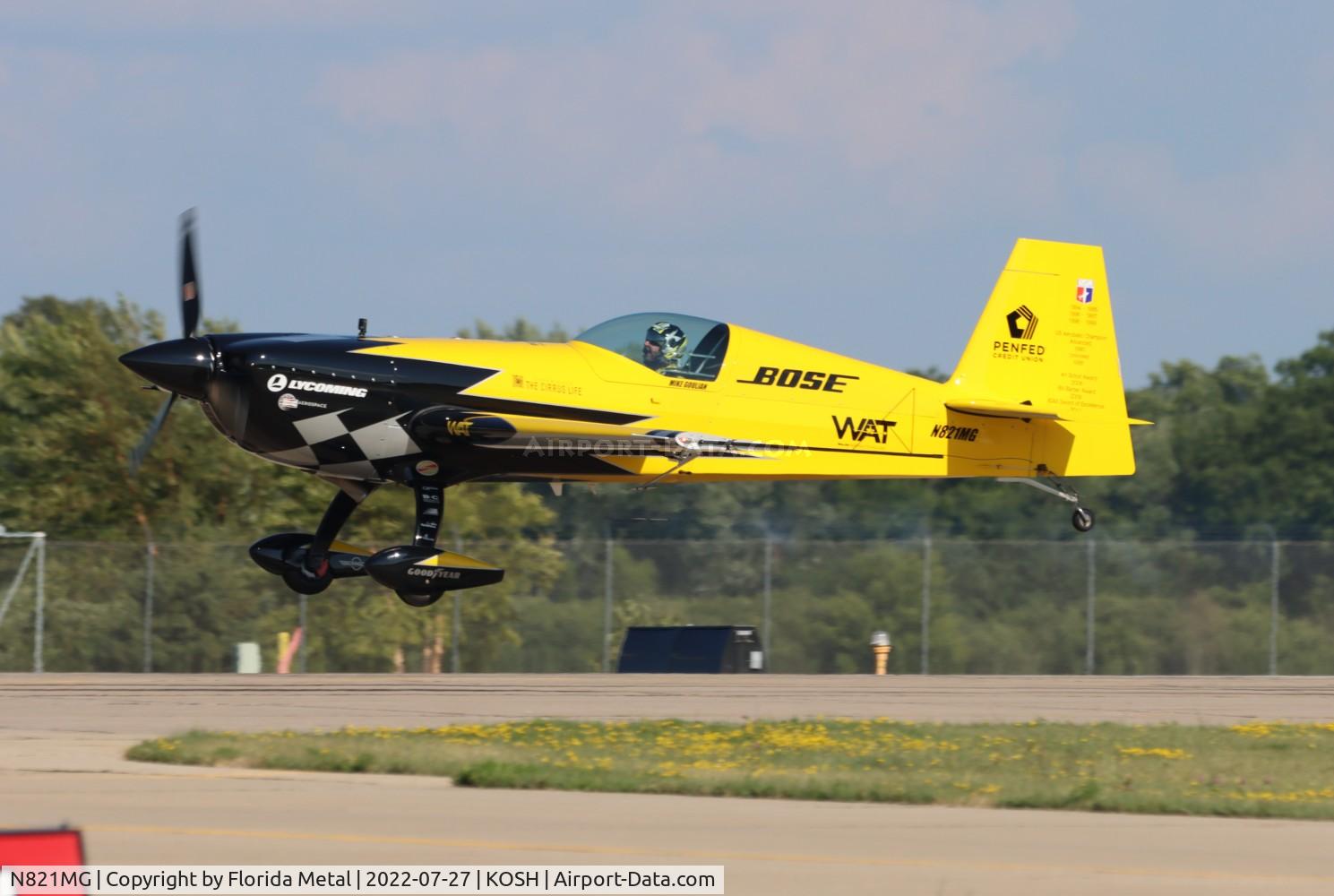 N821MG, 2009 Extra EA-300SC C/N SC010, OSH 2022