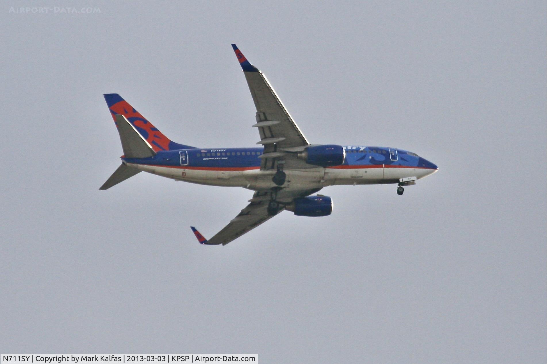 N711SY, 2002 Boeing 737-73V C/N 30245, Sun Country Boeing 737-73V, N711SY on Approach to PSP