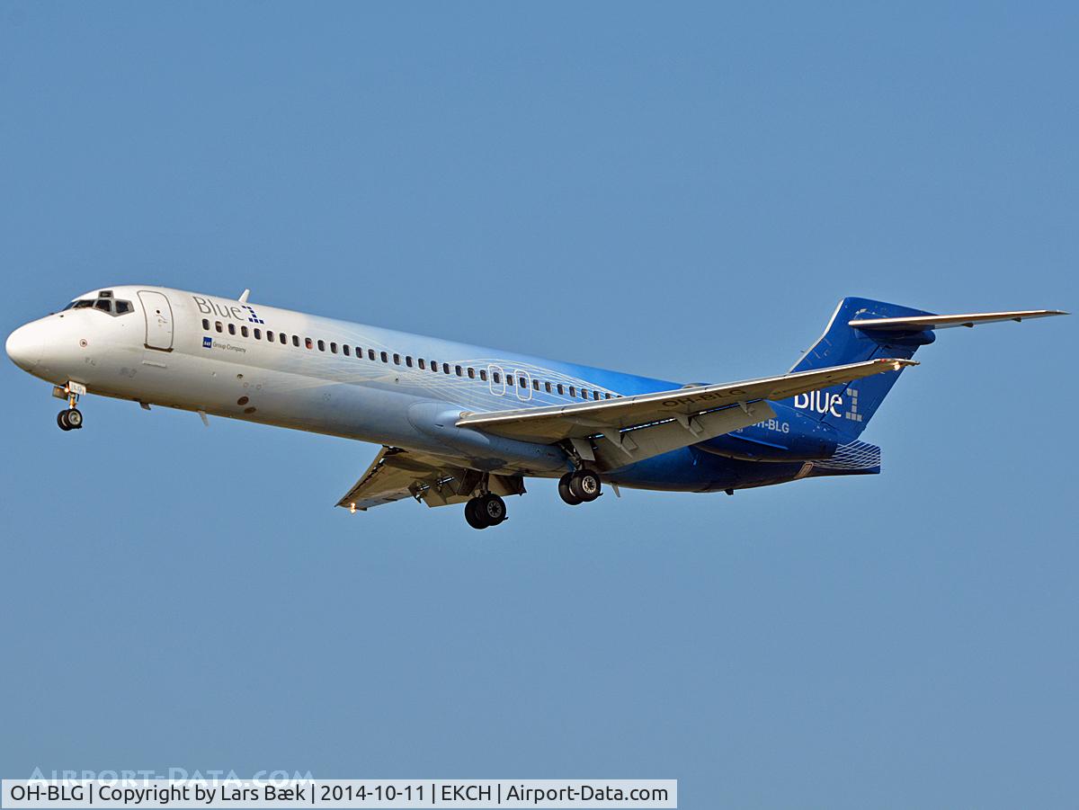 OH-BLG, 2000 Boeing 717-2CM C/N 55059, RWY22L