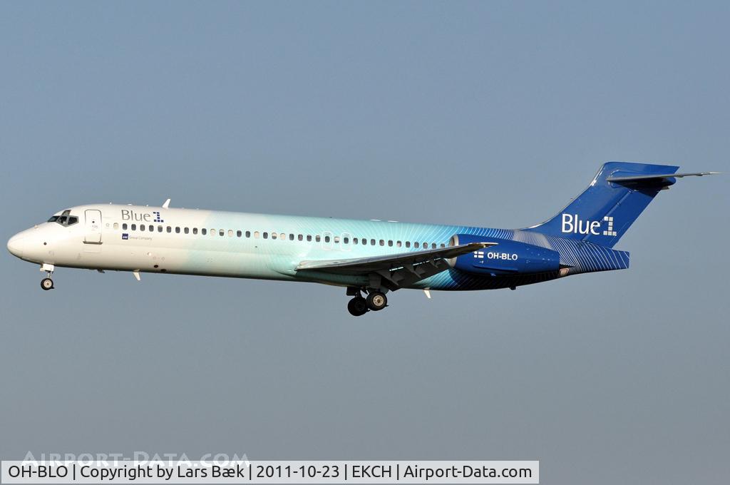 OH-BLO, 1999 Boeing 717-2K9 C/N 55056, RWY22L