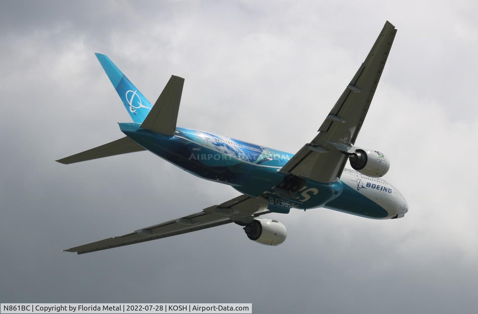 N861BC, 2002 Boeing 777-212/ER C/N 32336, OSH 2022