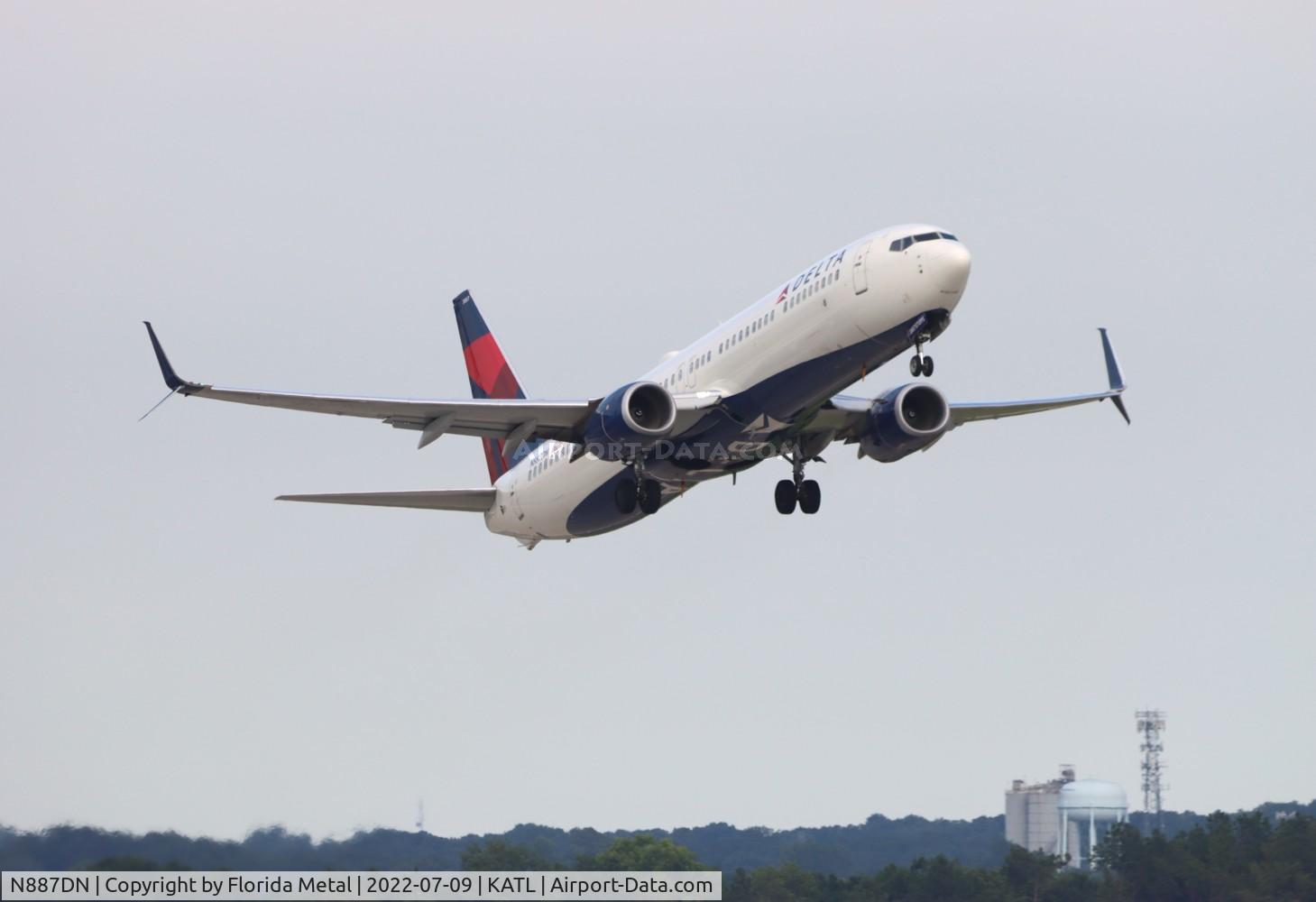 N887DN, 2017 Boeing 737-932/ER C/N 31997, ATL 2022
