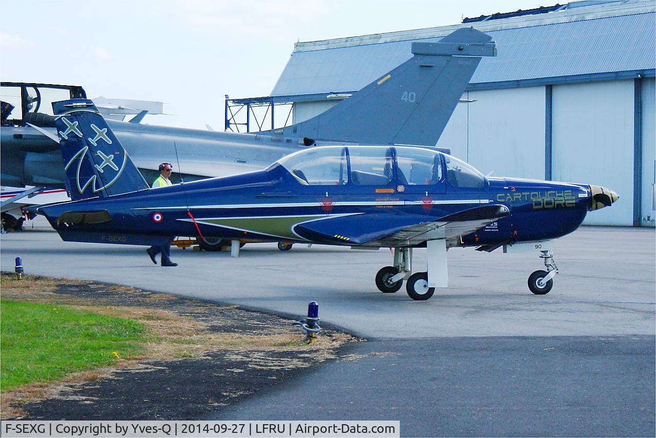 F-SEXG, Socata TB-30 Epsilon C/N 90, Socata TB30 Epsilon Team Cartouche Doré, Parked, Morlaix-Ploujean airport (LFRU-MXN) air show 2014