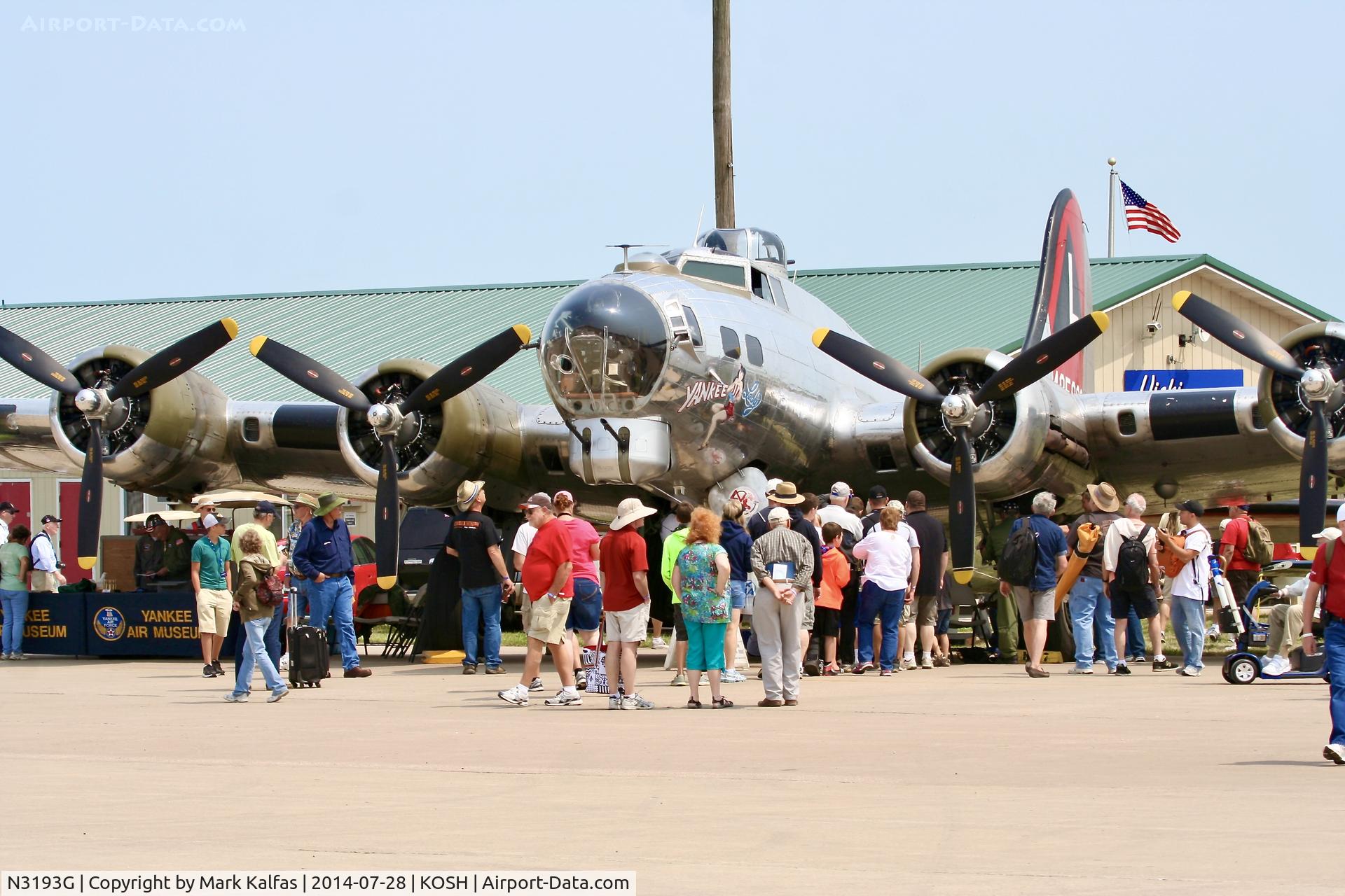 N3193G, 1944 Boeing B-17G Flying Fortress C/N 77255, N3193G (Yankee Lady), 1944 Boeing B-17G Flying Fortress, at OSH