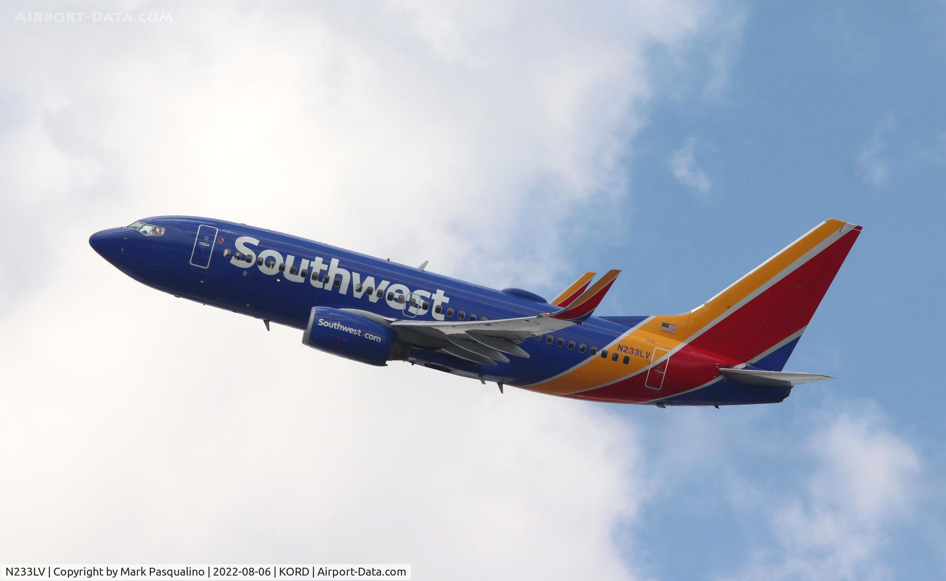 N233LV, 2006 Boeing 737-7H4 C/N 32501, Boeing 737-7H4