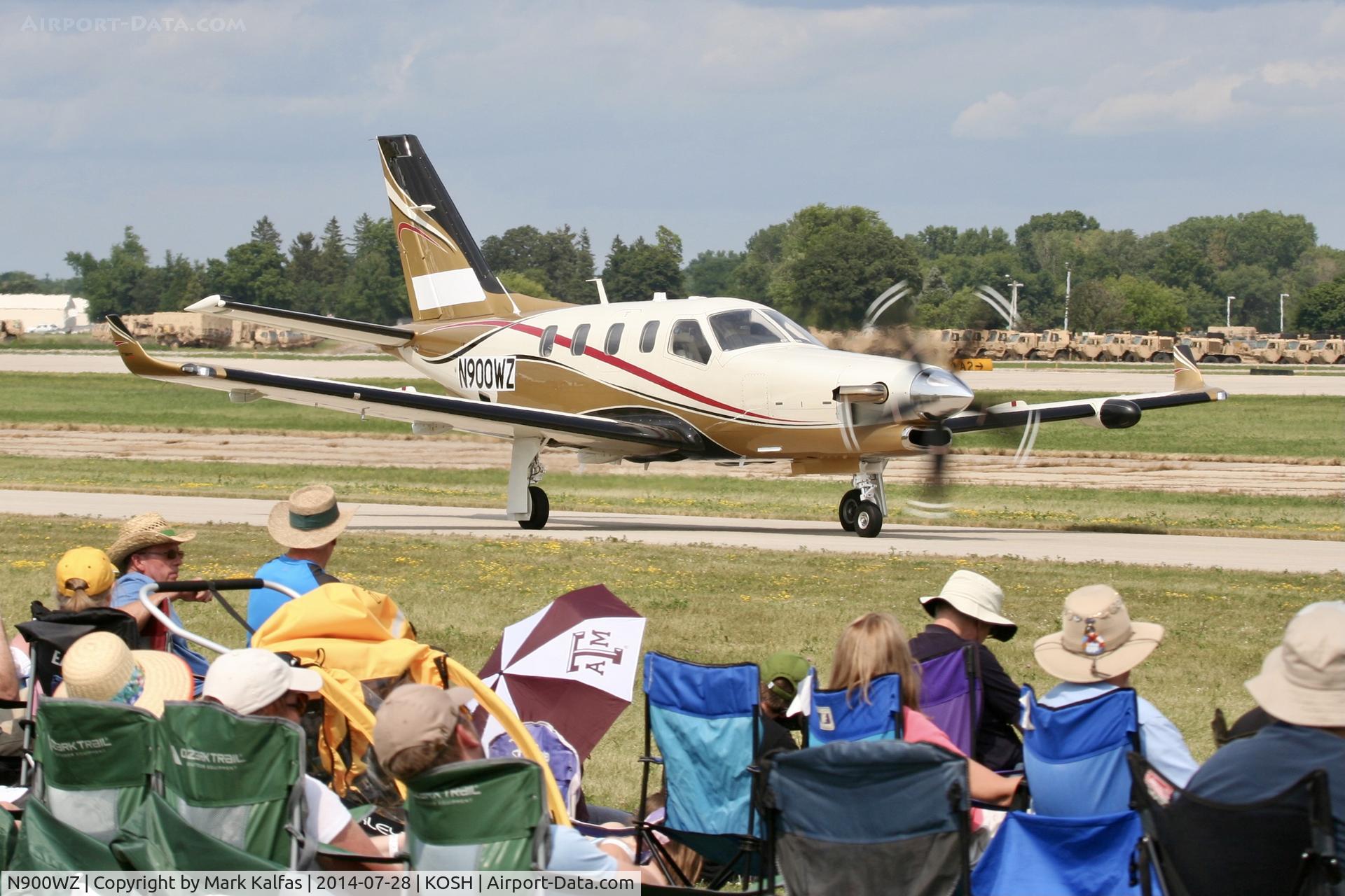 N900WZ, 2014 Socata TBM-700 C/N 1012, Socata TBM-700, N900WZ AT OSH