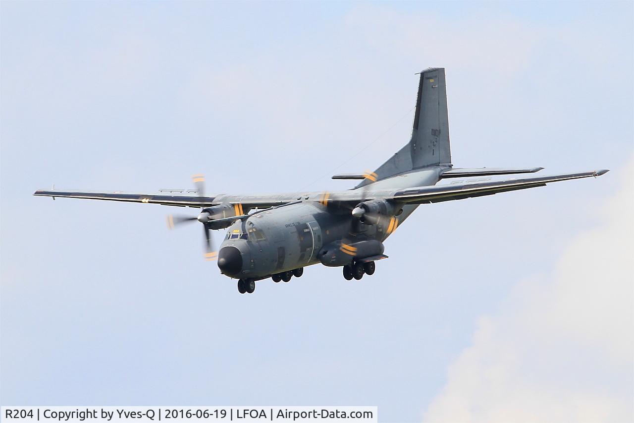 R204, Transall C-160R C/N 204, Transall C-160R, Landing, Avord Air Base 702 (LFOA) Open day 2016