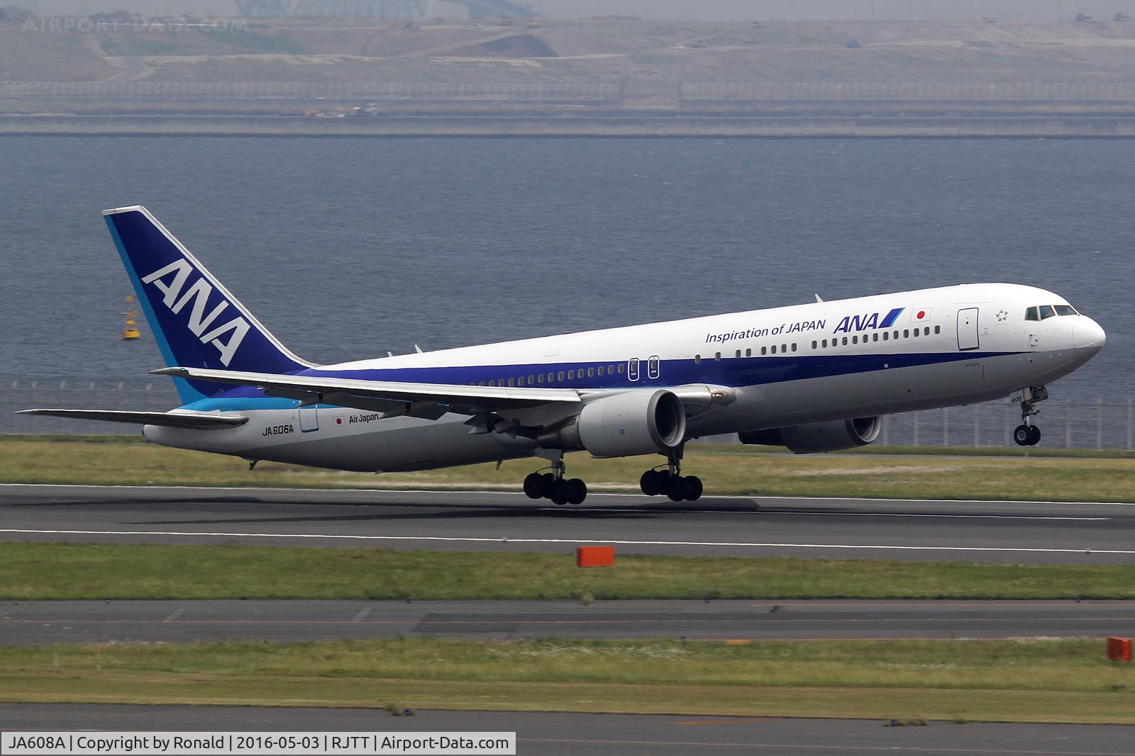 JA608A, 2002 Boeing 767-381/ER C/N 32977, at rjtt