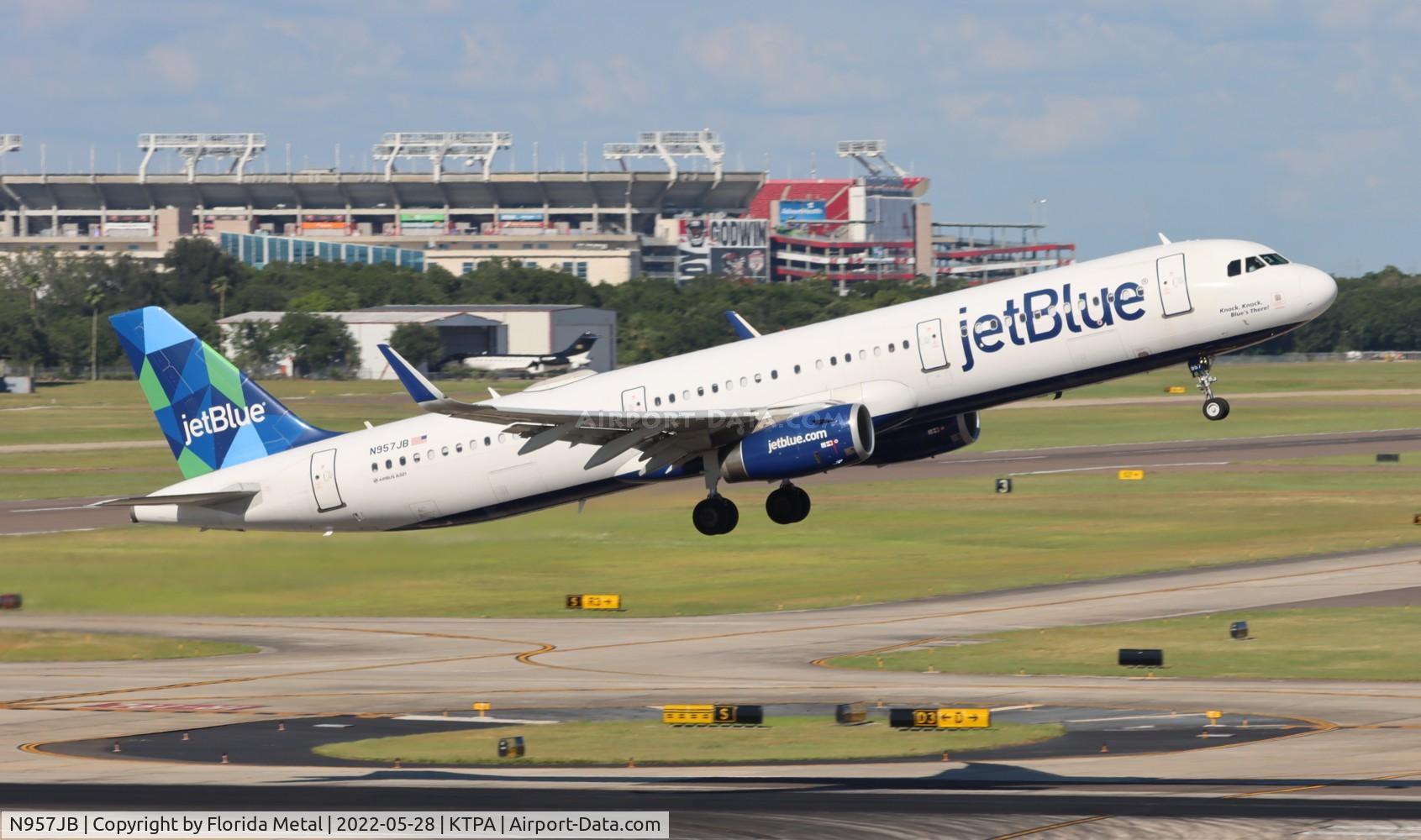 N957JB, 2015 Airbus A321-231 C/N 6809, TPA 2022