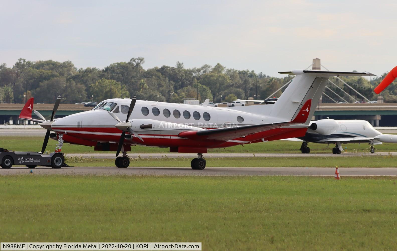 N988ME, 1992 Beech B300 King Air C/N FL-77, NBAA 2022