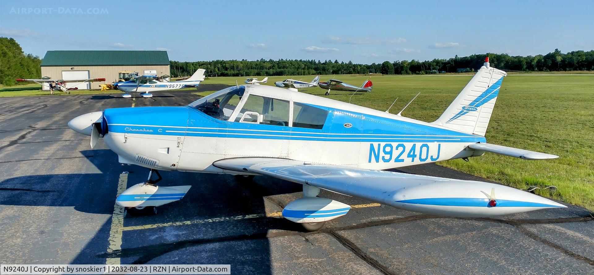 N9240J, 1966 Piper PA-28-180 C/N 28-3314, At Flyin Hamburger Social
