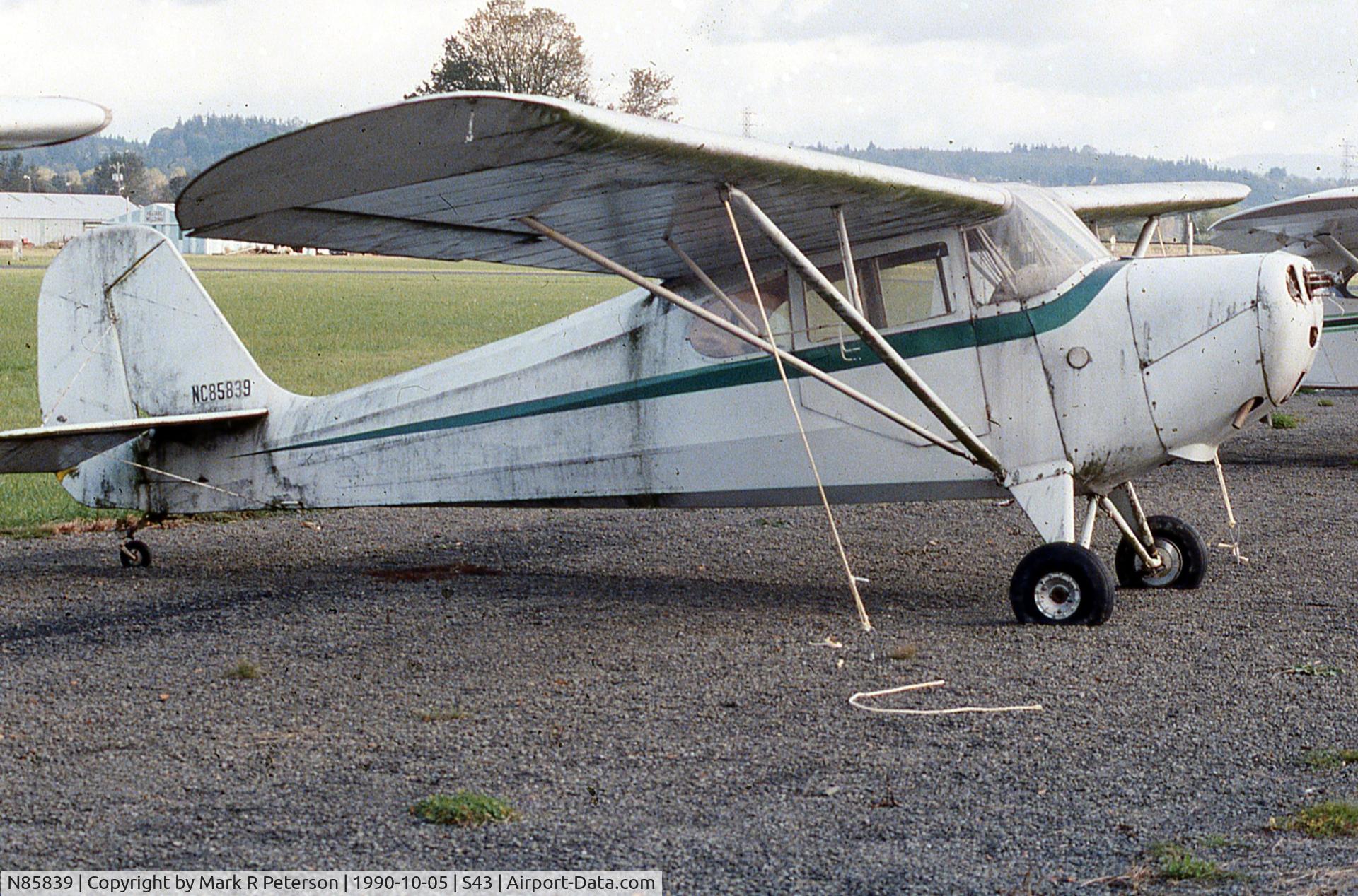 N85839, 1946 Aeronca 11AC Chief C/N 11AC-248, Harvey Field Snohomish, used this Chief for interior restoration details.