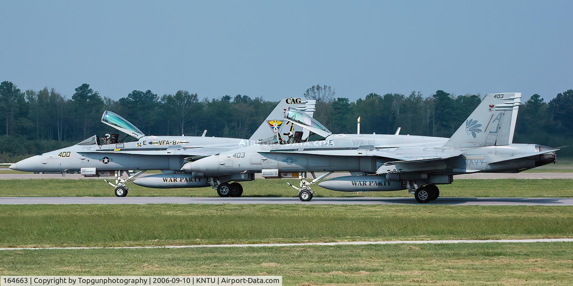 164663, 1992 McDonnell Douglas F/A-18C Hornet C/N 1090, Warparty off the active