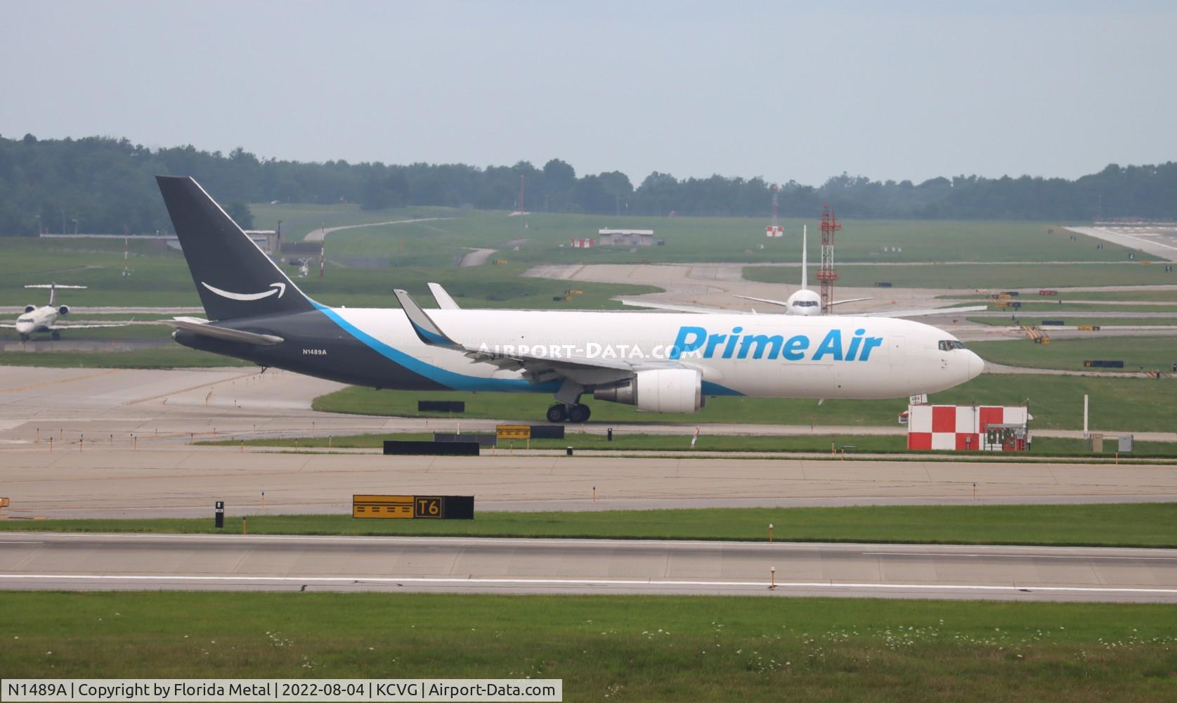 N1489A, 1994 Boeing 767-31K(ER)(BCF) C/N 27206, CVG 2022