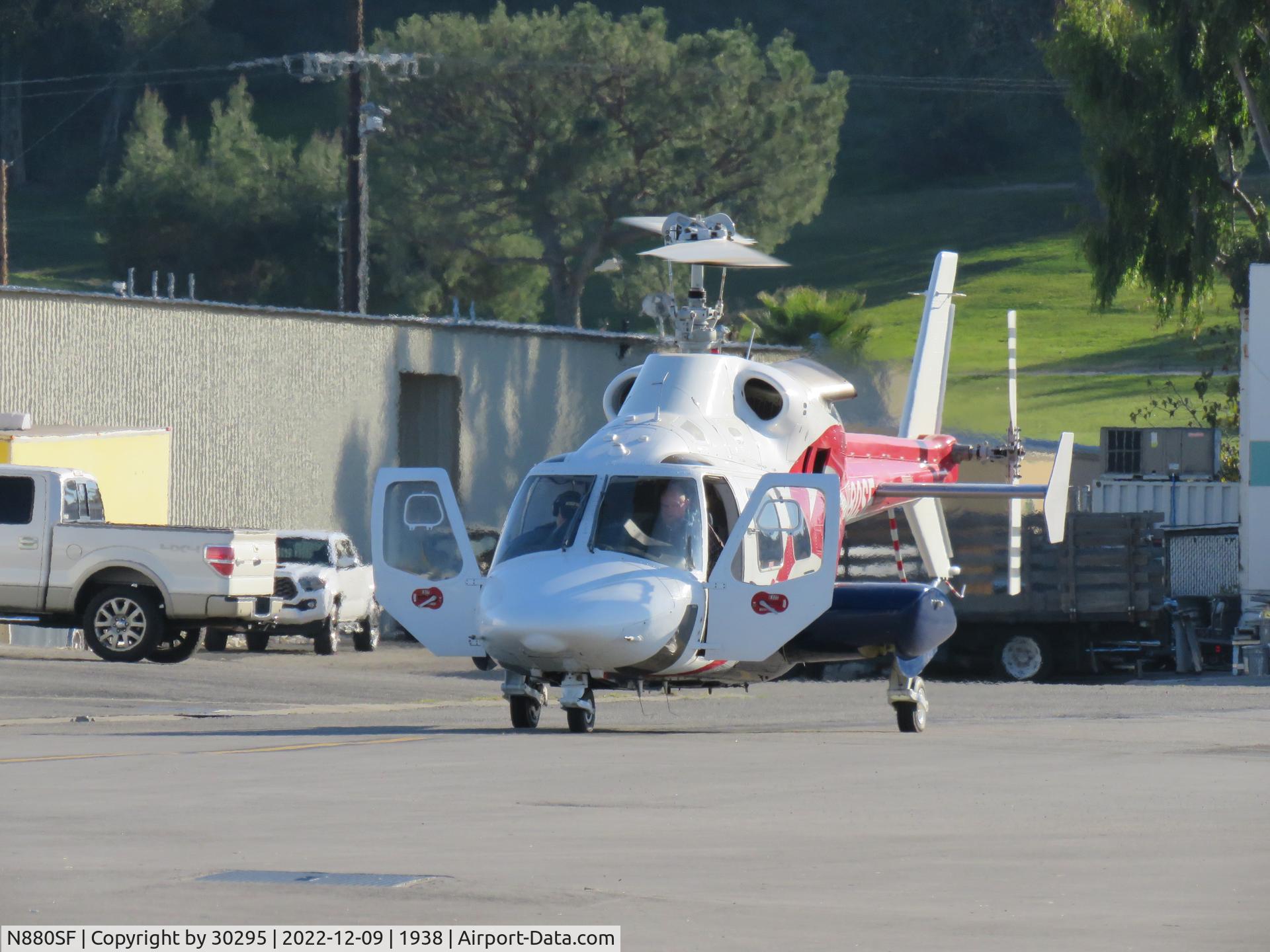 N880SF, 1994 Bell 230 C/N 23024, Warming up