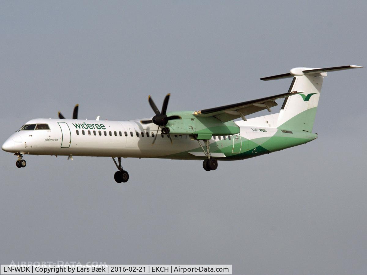 LN-WDK, 2010 De Havilland Canada DHC-8-402Q Dash 8 C/N 4337, RWY22L