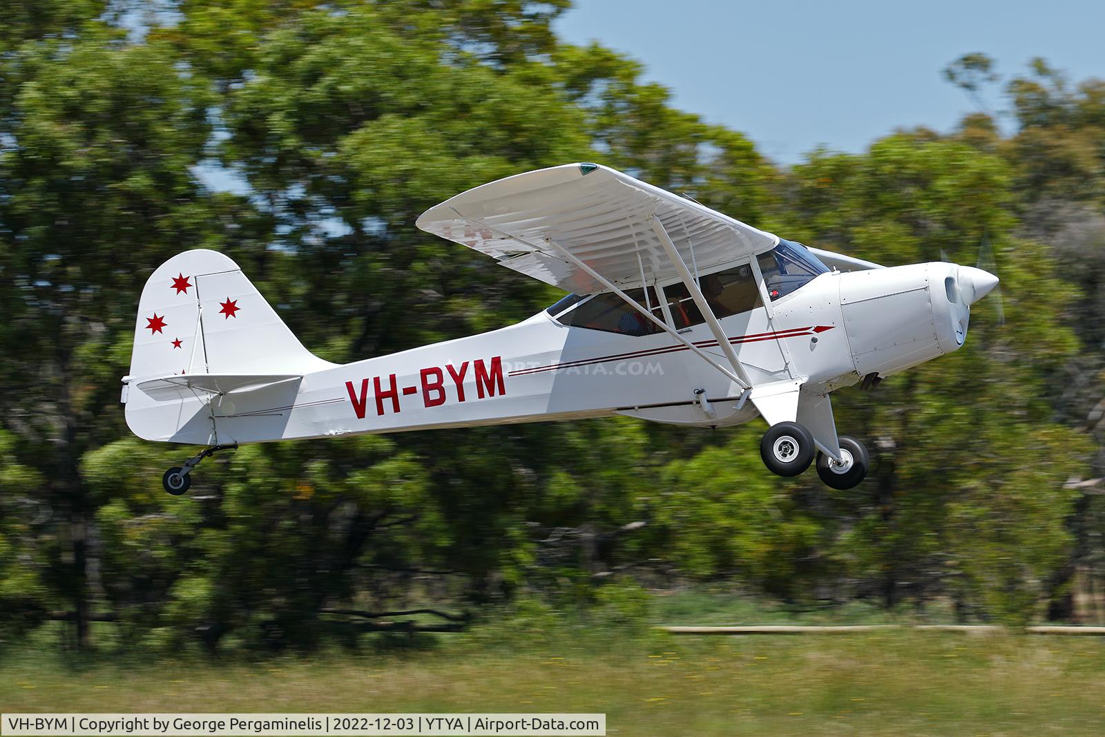 VH-BYM, 1952 Taylorcraft J Auster 5 C/N 1772, Antique Aeroplane Assn of Australia Christmas toy run.