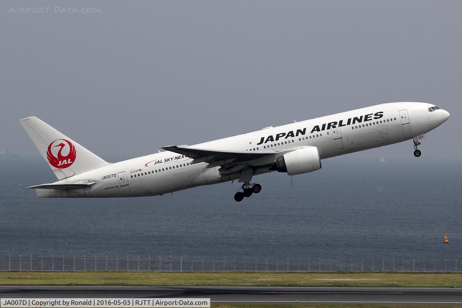 JA007D, 1998 Boeing 777-289 C/N 27639, at hnd