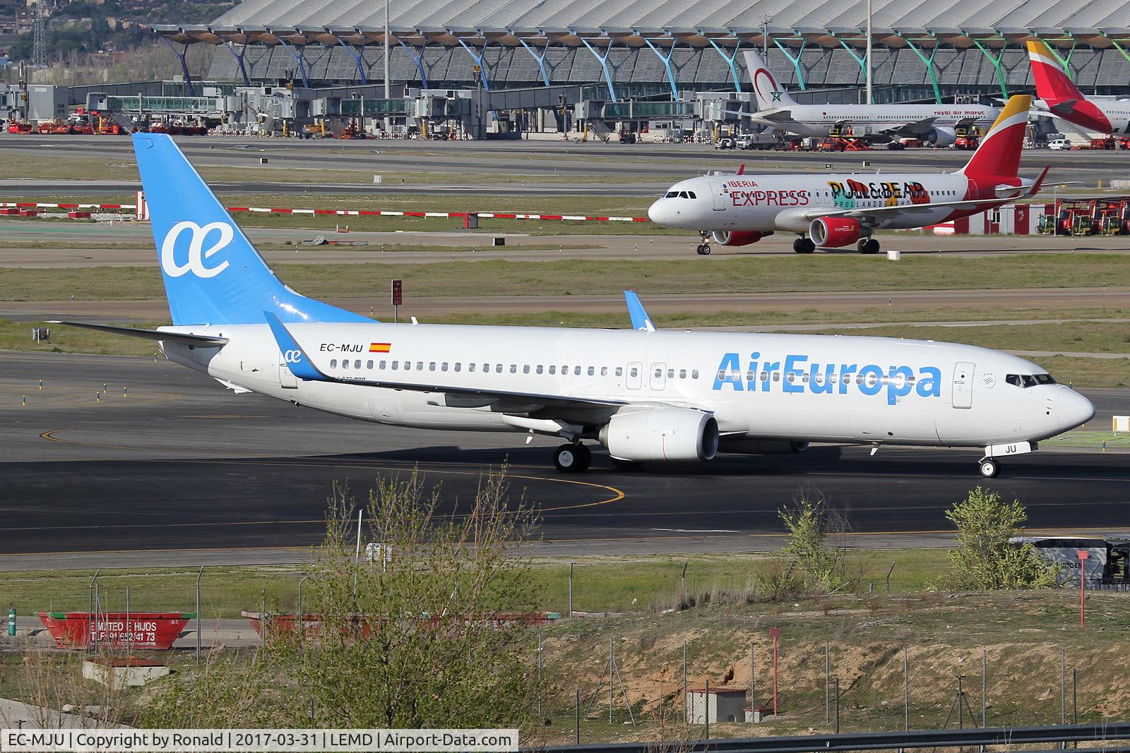 EC-MJU, 2016 Boeing 737-85P C/N 60584, at mad