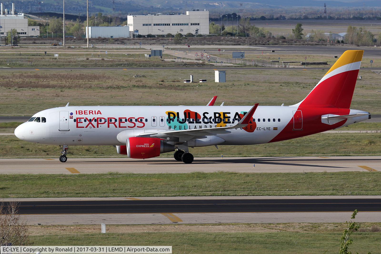 EC-LYE, 2013 Airbus A320-216 C/N 5729, at mad