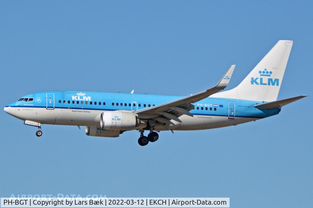 PH-BGT, 2011 Boeing 737-7K2 C/N 38634, RWY22L