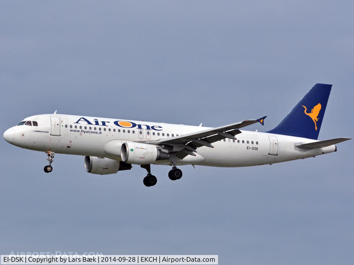 EI-DSK, 2007 Airbus A320-216 C/N 3328, RWY22L