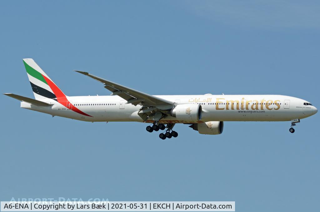 A6-ENA, 2012 Boeing 777-31H/ER C/N 41082, RWY04L