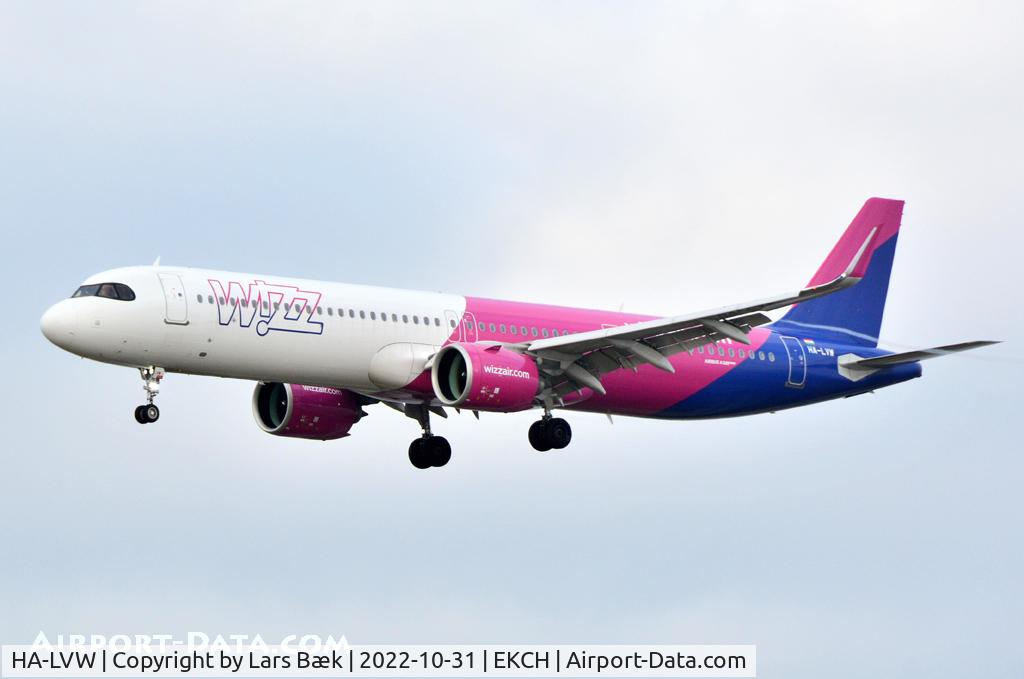 HA-LVW, 2021 Airbus A321-271NX C/N 10509, RWY22L