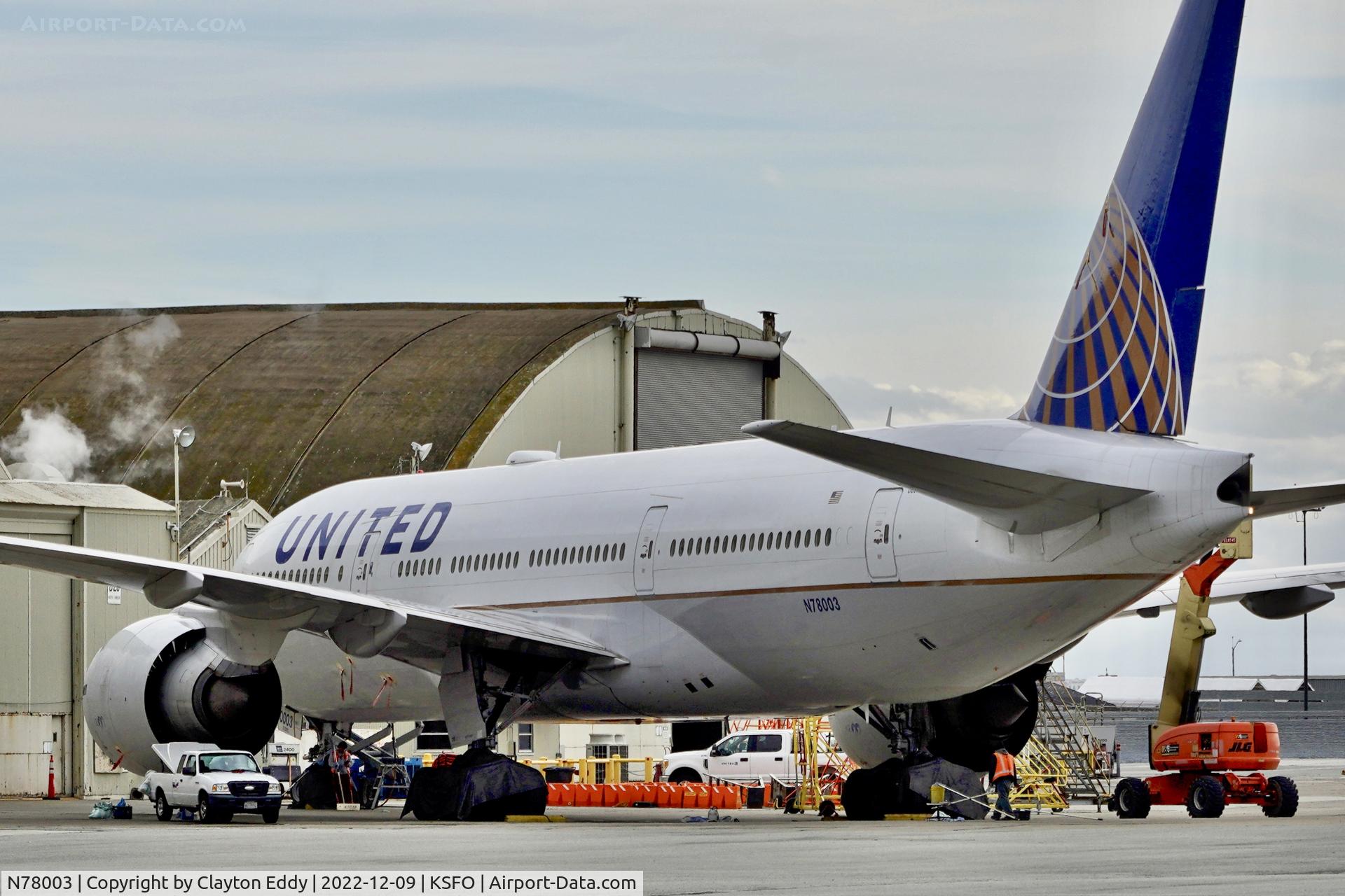 N78003, 1998 Boeing 777-224 C/N 27579, SFO 2022.