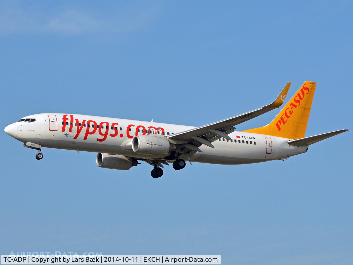 TC-ADP, 2011 Boeing 737-82R C/N 40720, RWY22L