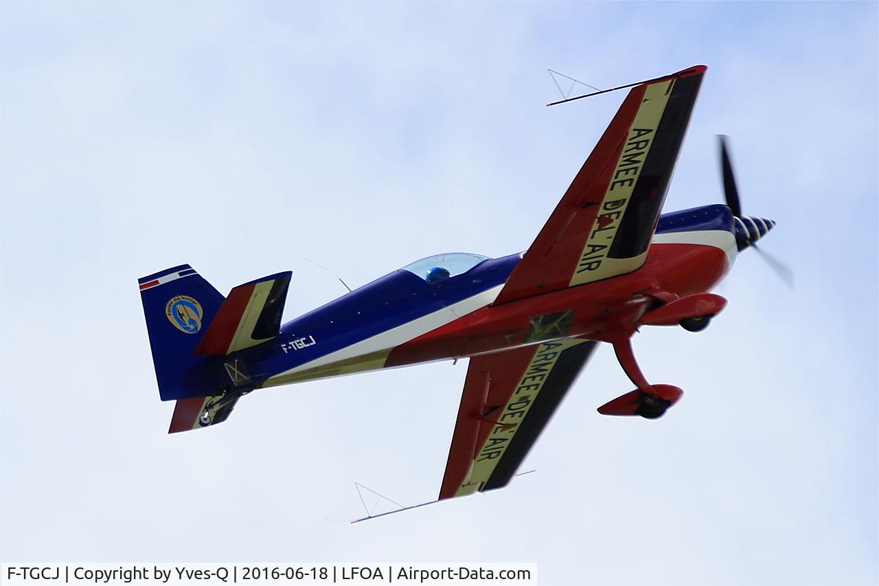 F-TGCJ, Extra EA-330SC C/N 05, Extra 330SC, French Air Force aerobatic team, On display, Avord Air Base 702 (LFOA) Open day 2016