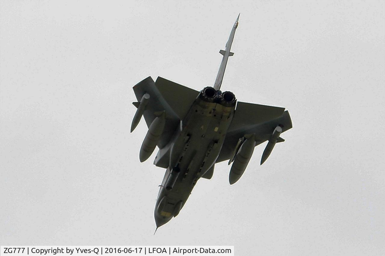 ZG777, 1992 Panavia Tornado GR.4 C/N 909/BS188/2732, Royal Air Force Panavia Tornado GR.4, Flight over Avord Air Base 702 (LFOA) Open day 2016