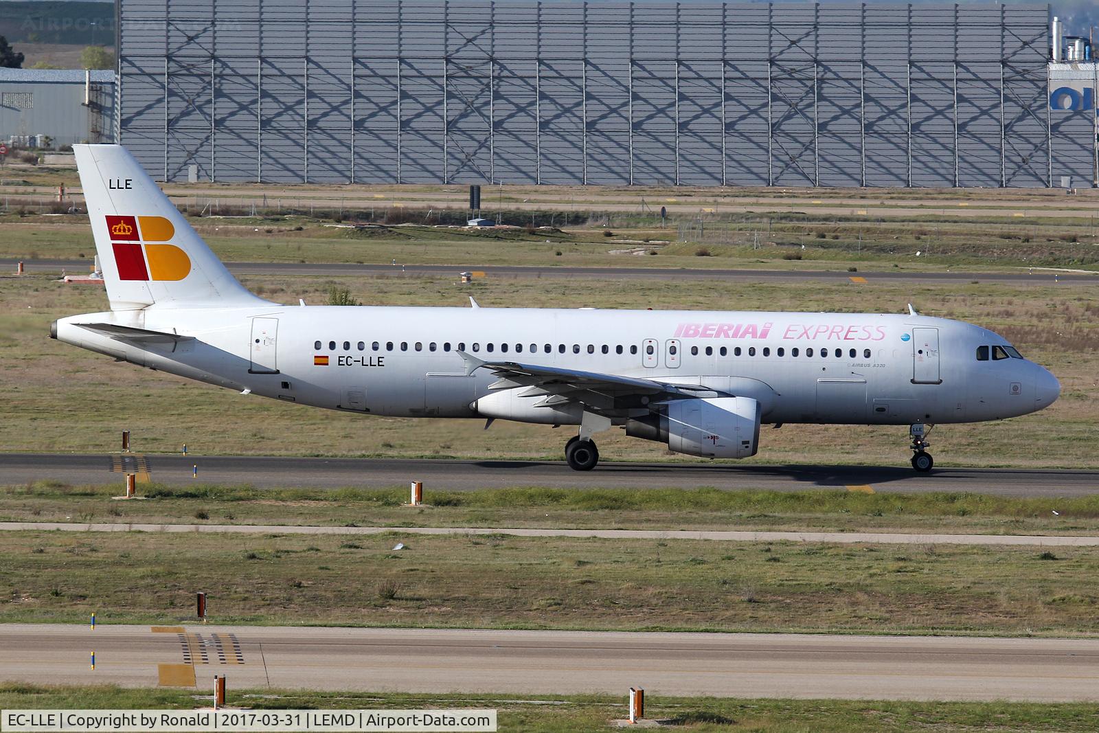 EC-LLE, 1999 Airbus A320-214 C/N 1119, st mad