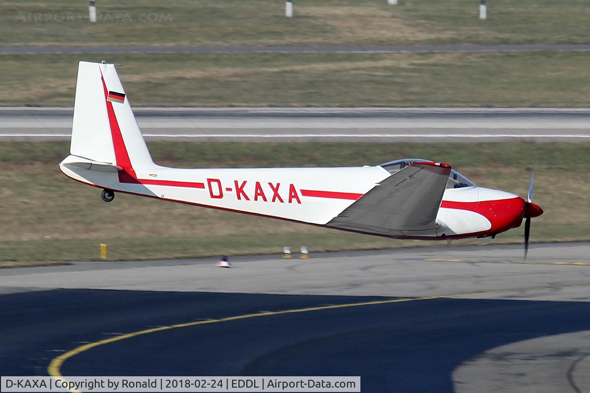 D-KAXA, 1975 Schleicher ASK-16 C/N 16032, at dus