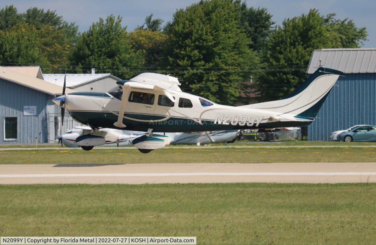 N2099Y, 2004 Cessna T206H Turbo Stationair C/N T20608444, OSH 2022