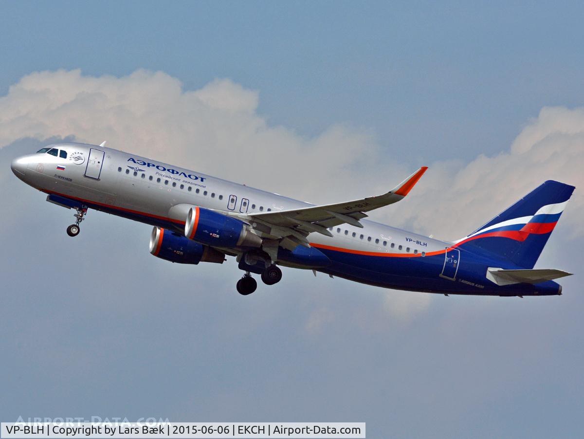 VP-BLH, 2013 Airbus A320-214 C/N 5565, RWY22L