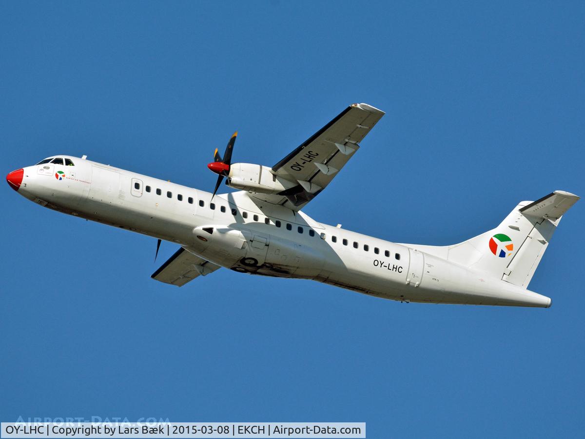 OY-LHC, 1994 ATR 72-212 C/N 405, RWY22R